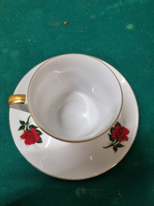 kop en schotel rode roos thischenreuth, Antiek en Kunst, Antiek | Servies los, Ophalen of Verzenden