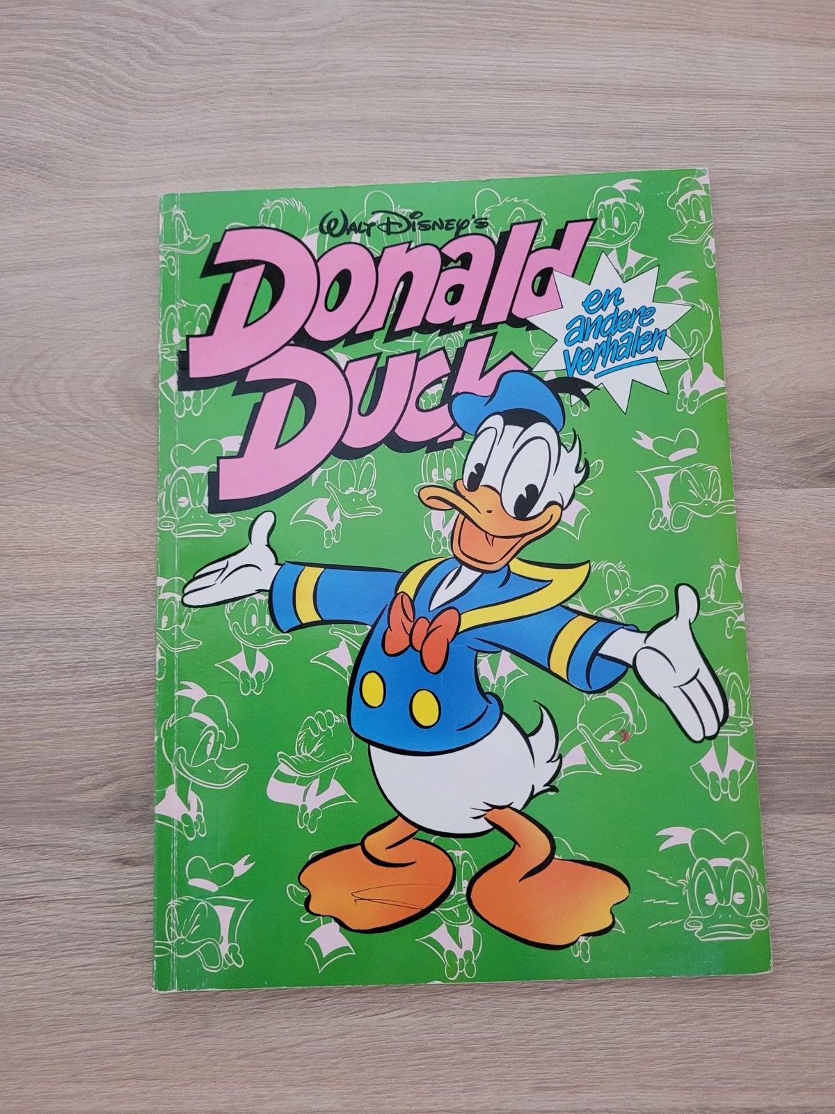 Donald Duck en andere verhalen - 1990 - Goede staat, Eén stripboek, Ophalen of Verzenden, Gelezen