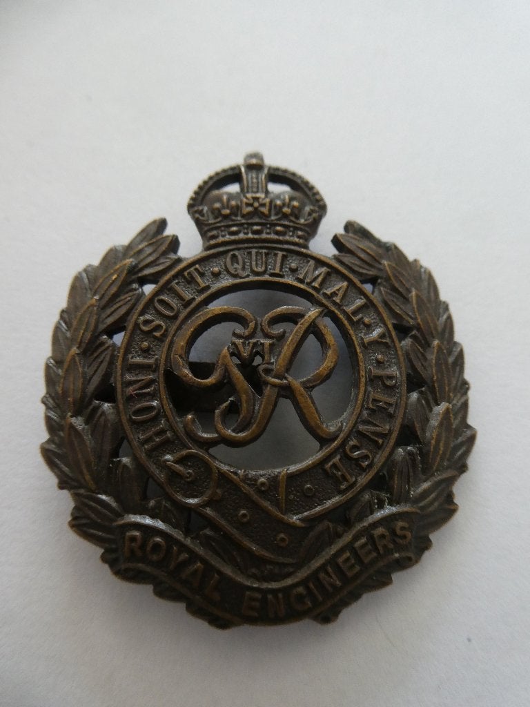 Cap badge Royal Engineers., Ophalen of Verzenden, Landmacht, Engeland, Embleem of Badge