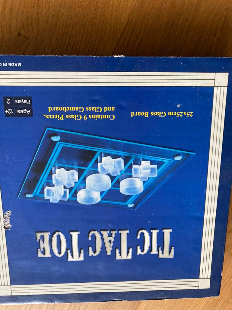 Tic Tac Toe Glas Spel -  Nieuw!!, Hobby en Vrije tijd, Gezelschapsspellen | Bordspellen, Een of twee spelers, Ophalen, Zo goed als nieuw