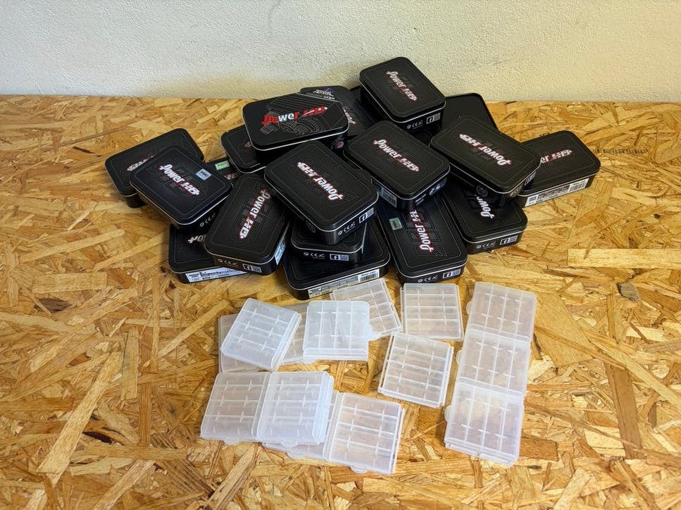 Handige hobby-opbergers – PowerHD blikjes + batterijcassette, PowerHD, Gebruikt, Onbekend, Onbekend