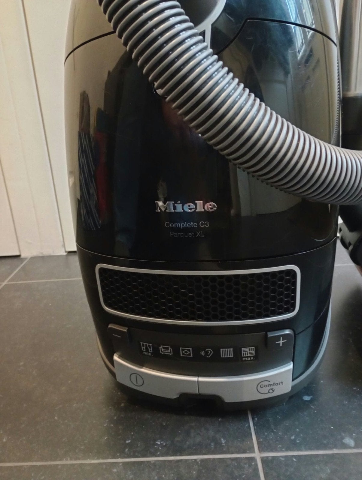 Miele C3 stofzuiger, Zo goed als nieuw, Miele, Sledestofzuiger, Ophalen