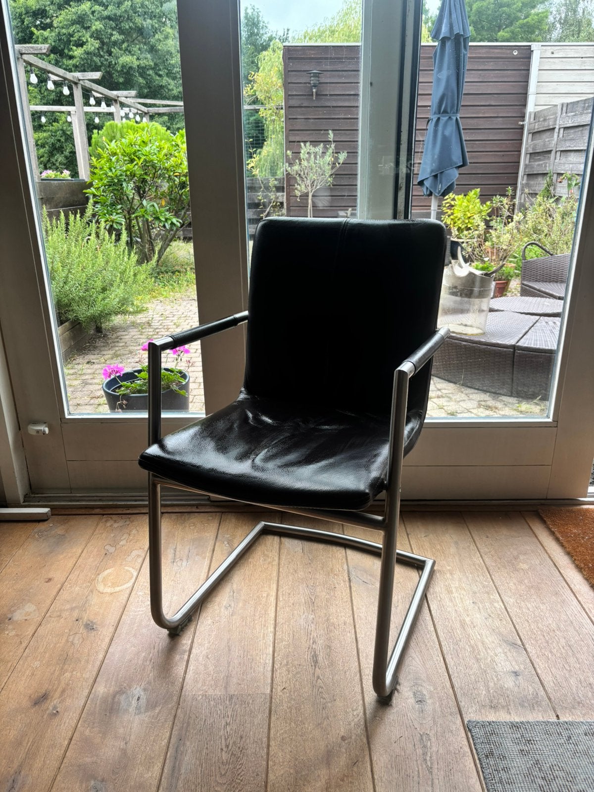Eetkamer stoel, Ophalen, Gebruikt, Bruin, Eén