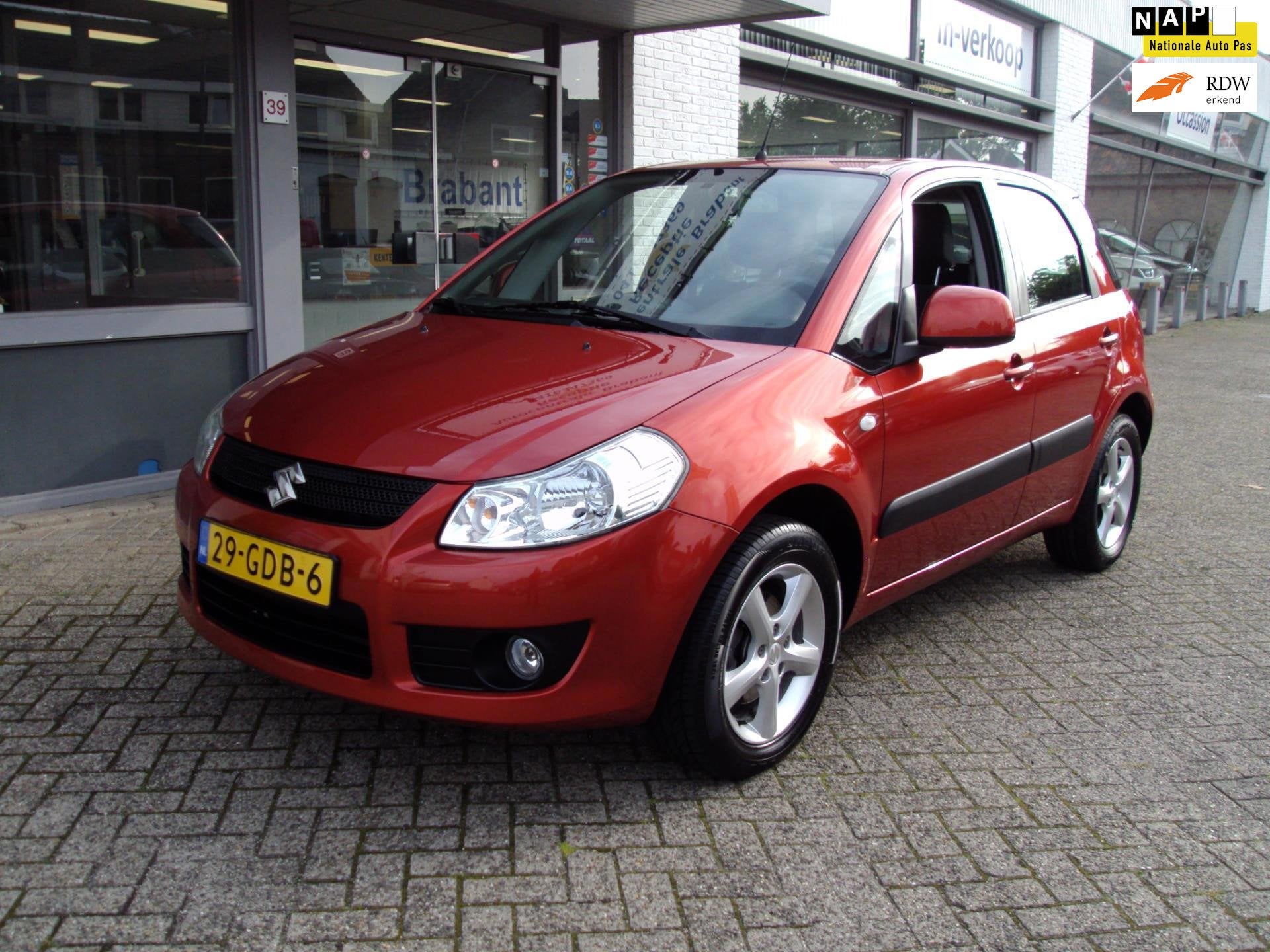 Suzuki SX4 1.6 Exclusive, Voorwielaandrijving, 15 km/l, Gebruikt, Automatische klimaatregeling