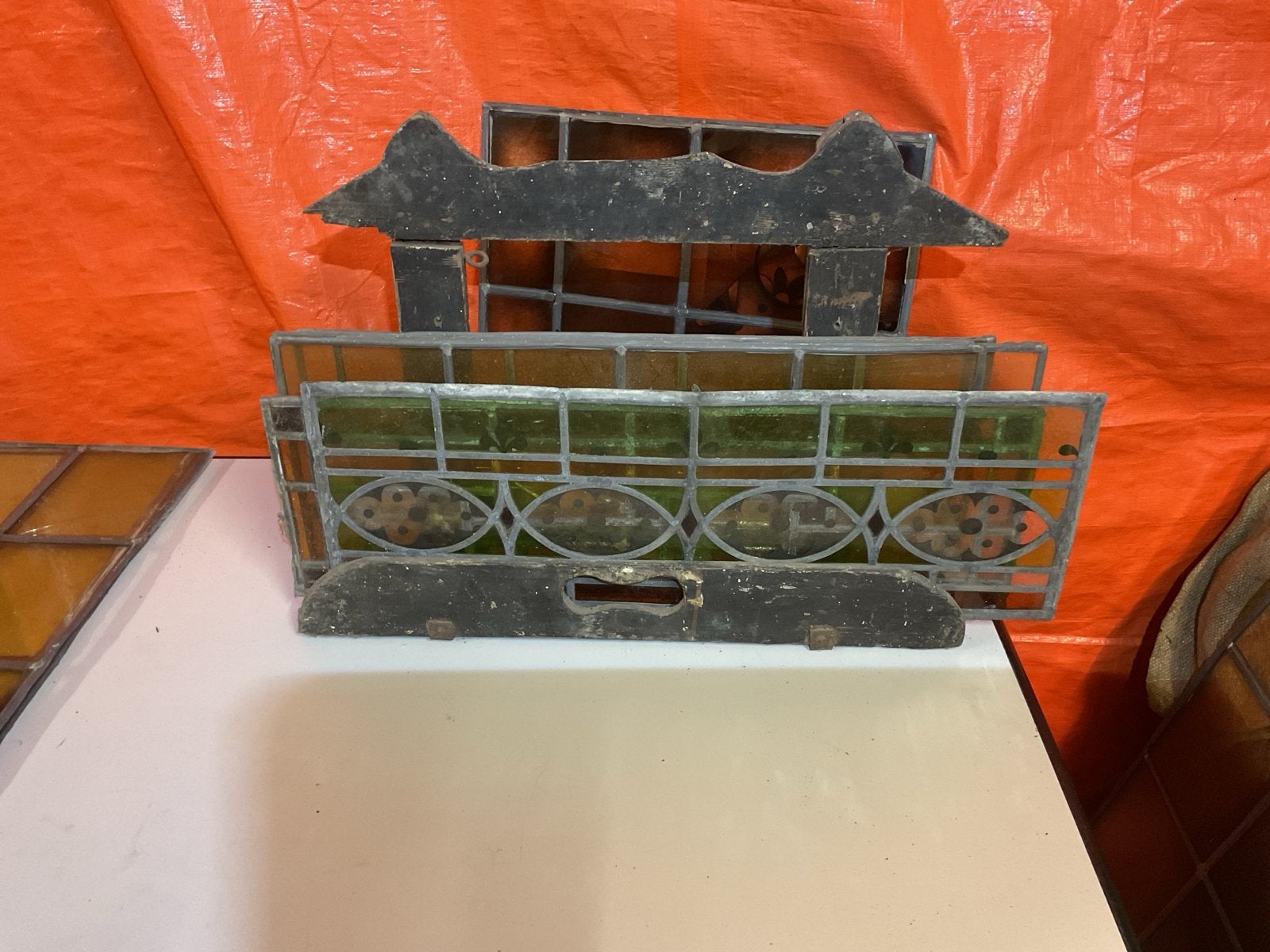 Vintage glazetters rekje 60x47 met divers glas in lood, Ophalen