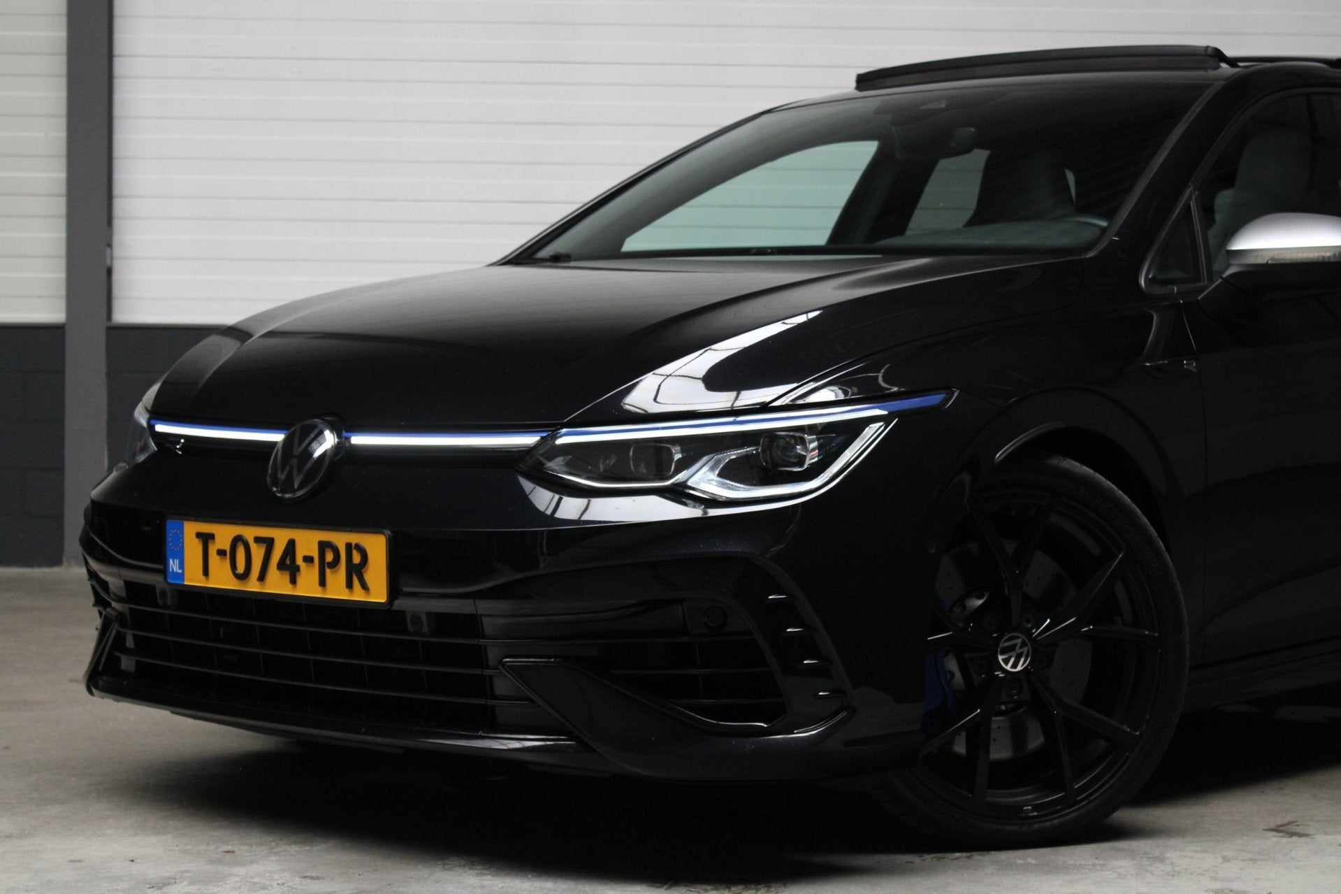 Volkswagen Golf 2.0 TSI R 4Motion Pano IQ Light Camera, Auto's, Automaat, Gebruikt, Euro 6, 4 cilinders