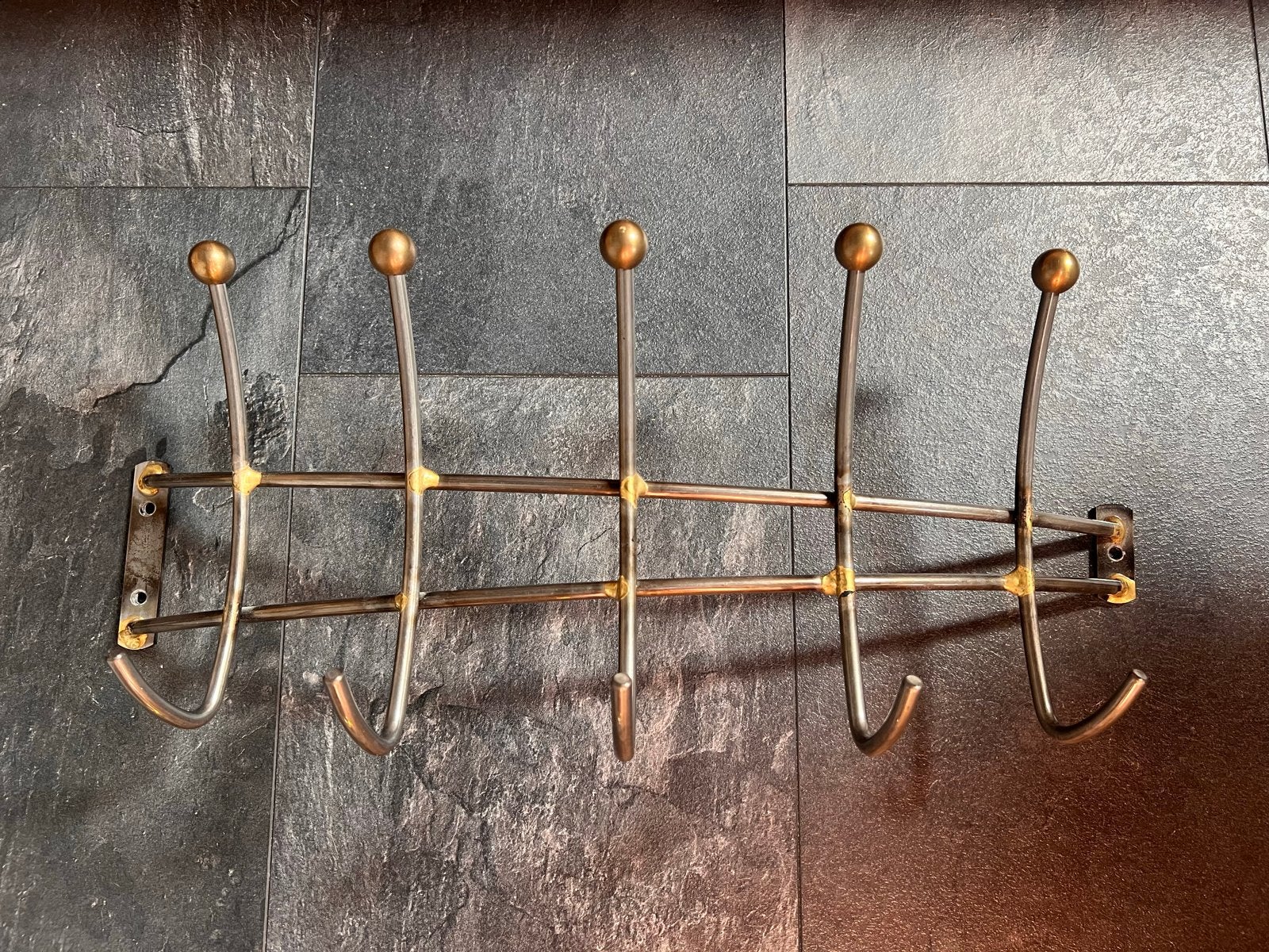 Vintage metalen wandkapstok met 5 haken, Huis en Inrichting, Woonaccessoires | Kapstokken, Zo goed als nieuw, Minder dan 100 cm