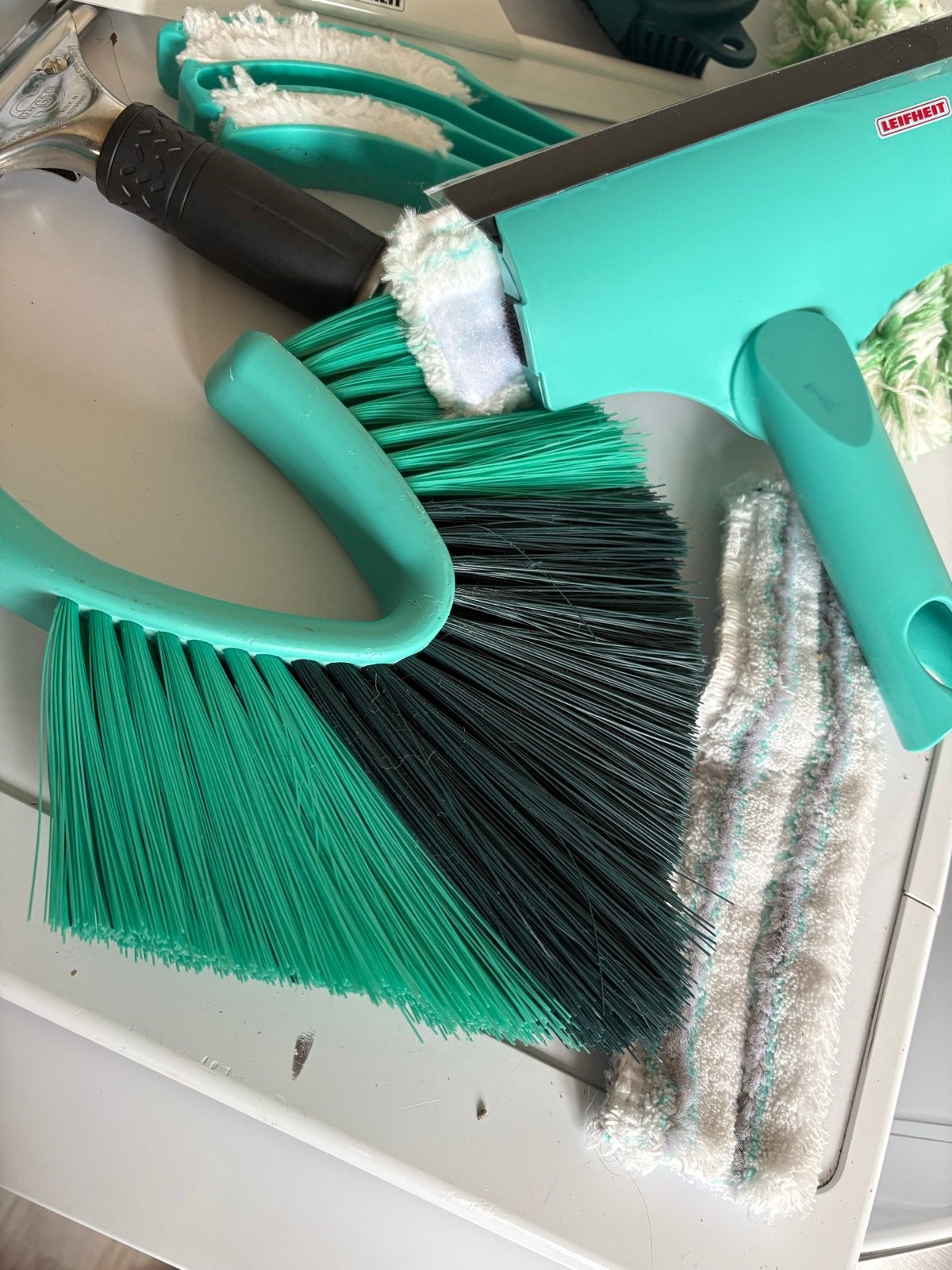 Schoonmaakspullen Leifheit - Diverse items voor een schoon h, Ophalen, Bezem of Borstel