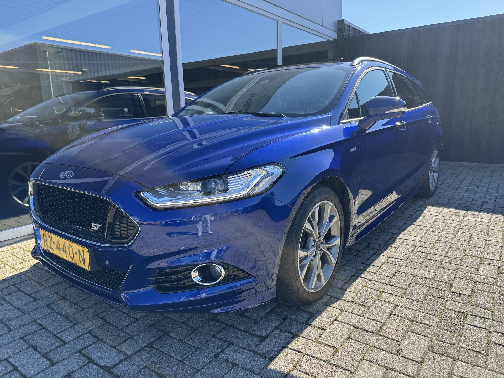 Ford Mondeo Wagon 1.5 ST Line Schuif-kantel dak / Stoel-stuu, Auto's, Voorwielaandrijving, Parkeerassistent, Euro 6, 4 cilinders