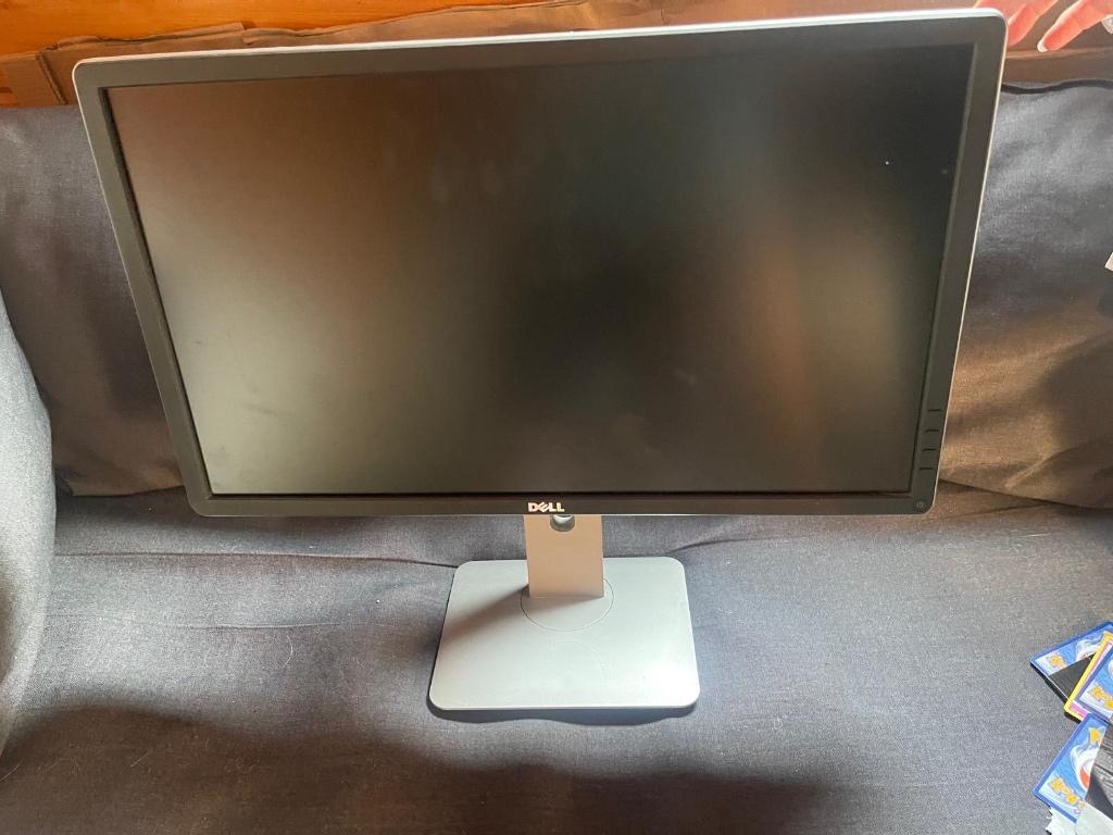 Beeldscherm hp 24 inch, Computers en Software, Monitoren, Hp, In hoogte verstelbaar, Onbekend, Overige resoluties