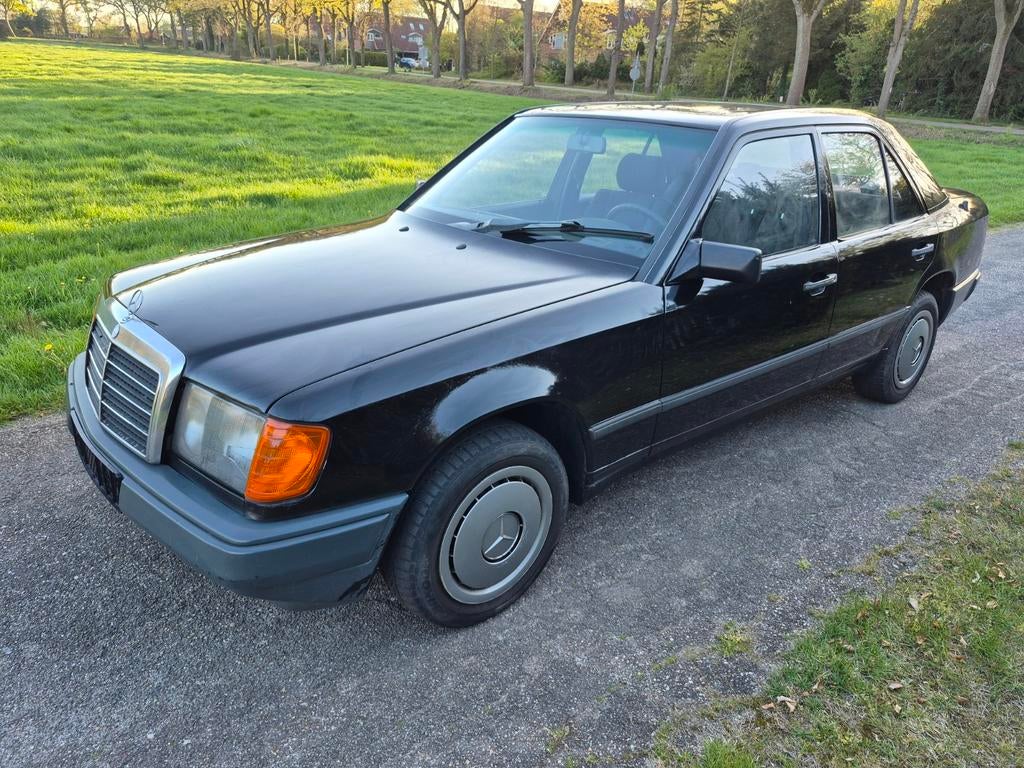Mercedes w124 250d automaat. 1986. Belgische apk, Auto's, Particulier, Te koop