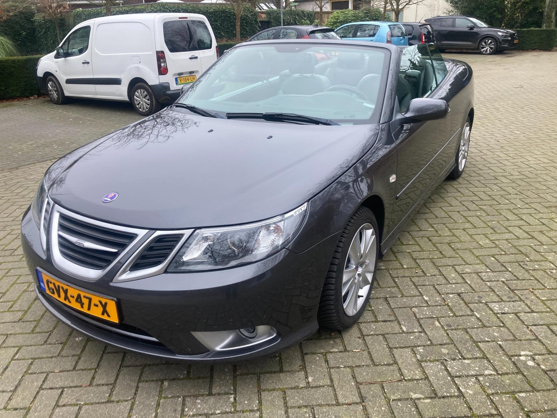 Saab 9-3 Cabrio 2.0 T Vector, Auto's, Gebruikt, Zwart, Cabriolet, 4 stoelen