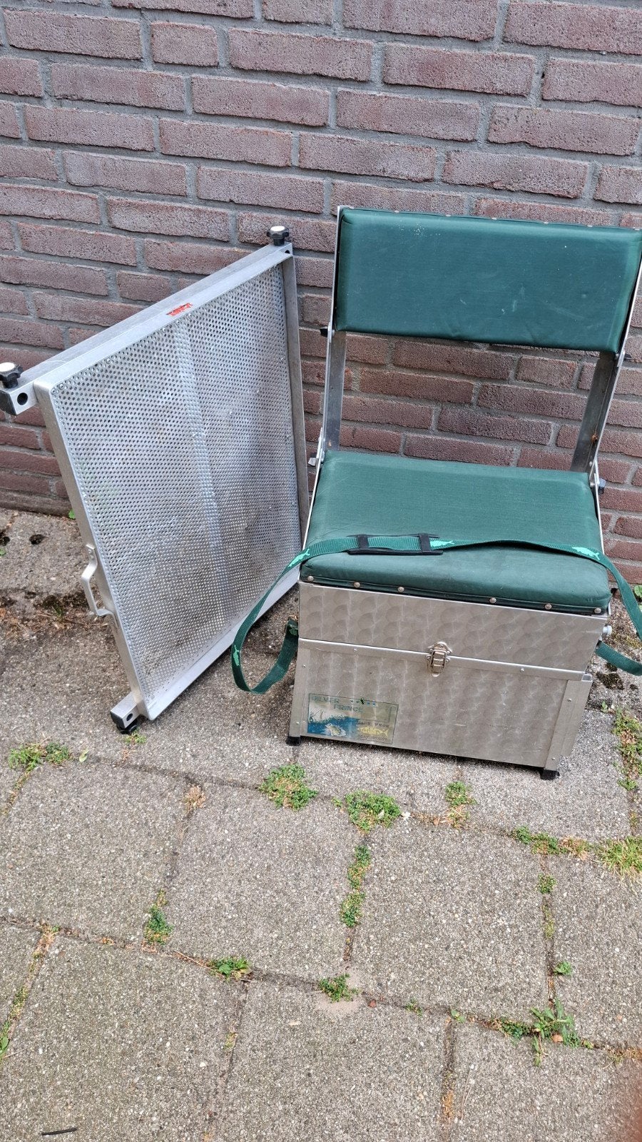 Viskoffer met zitje en rugleuning, inclusief dobbers, Ophalen, Gebruikt, Overige typen