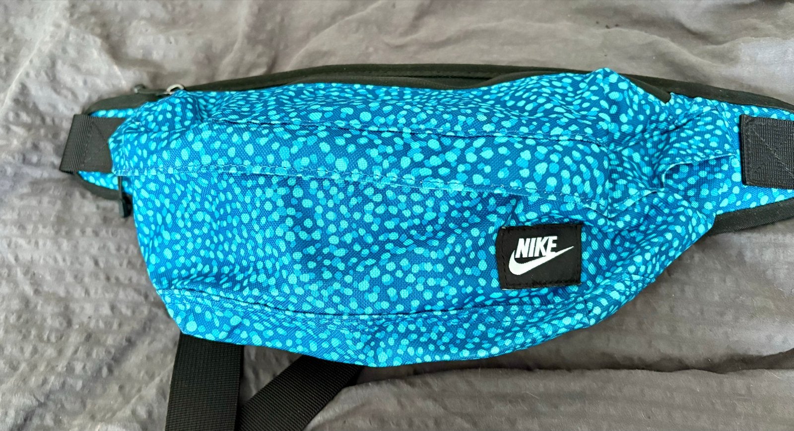Nieuw Nike heuptasje / buideltasje - Turquoise met stippen, Ophalen of Verzenden, Nieuw