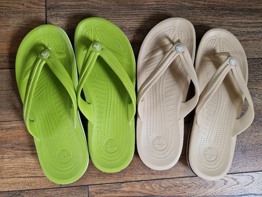 Slippers van Croc - 2 paar !, Slippers, Overige kleuren, Nieuw, Ophalen of Verzenden