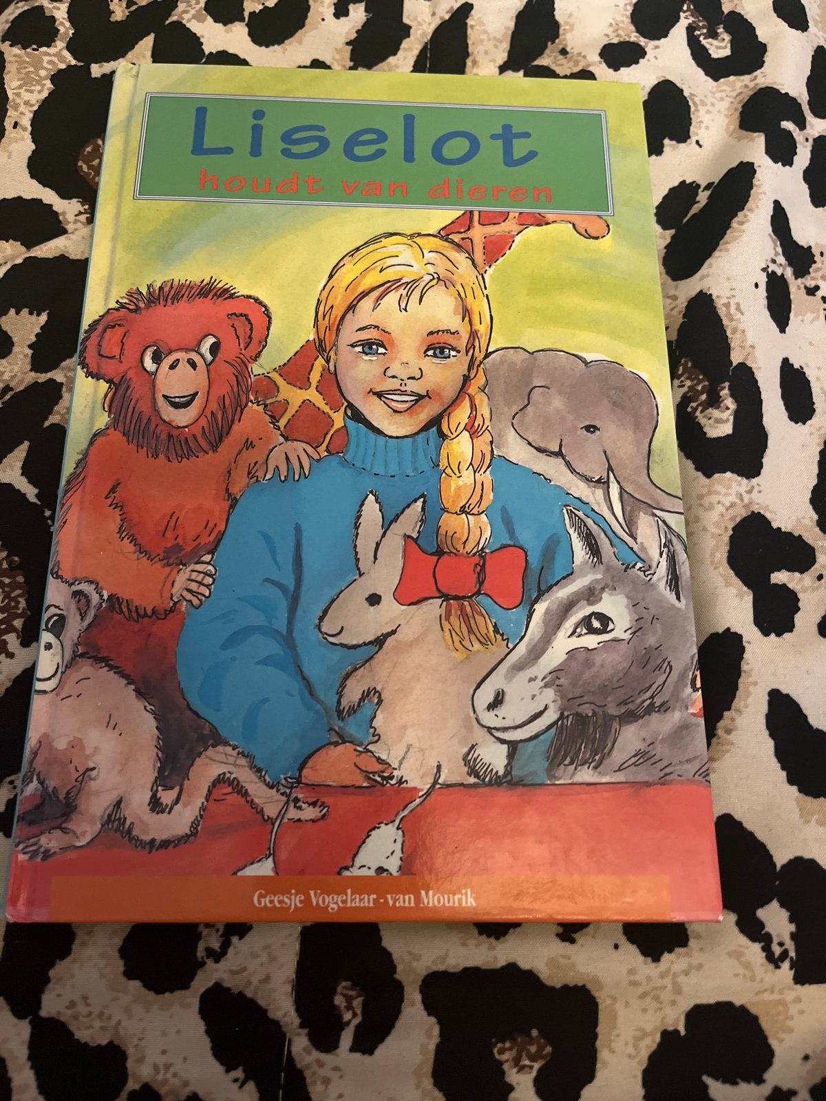 Liselot houdt van dieren - Geesje Vogelaar-van Mourik, Ophalen of Verzenden, Zo goed als nieuw, Fictie algemeen