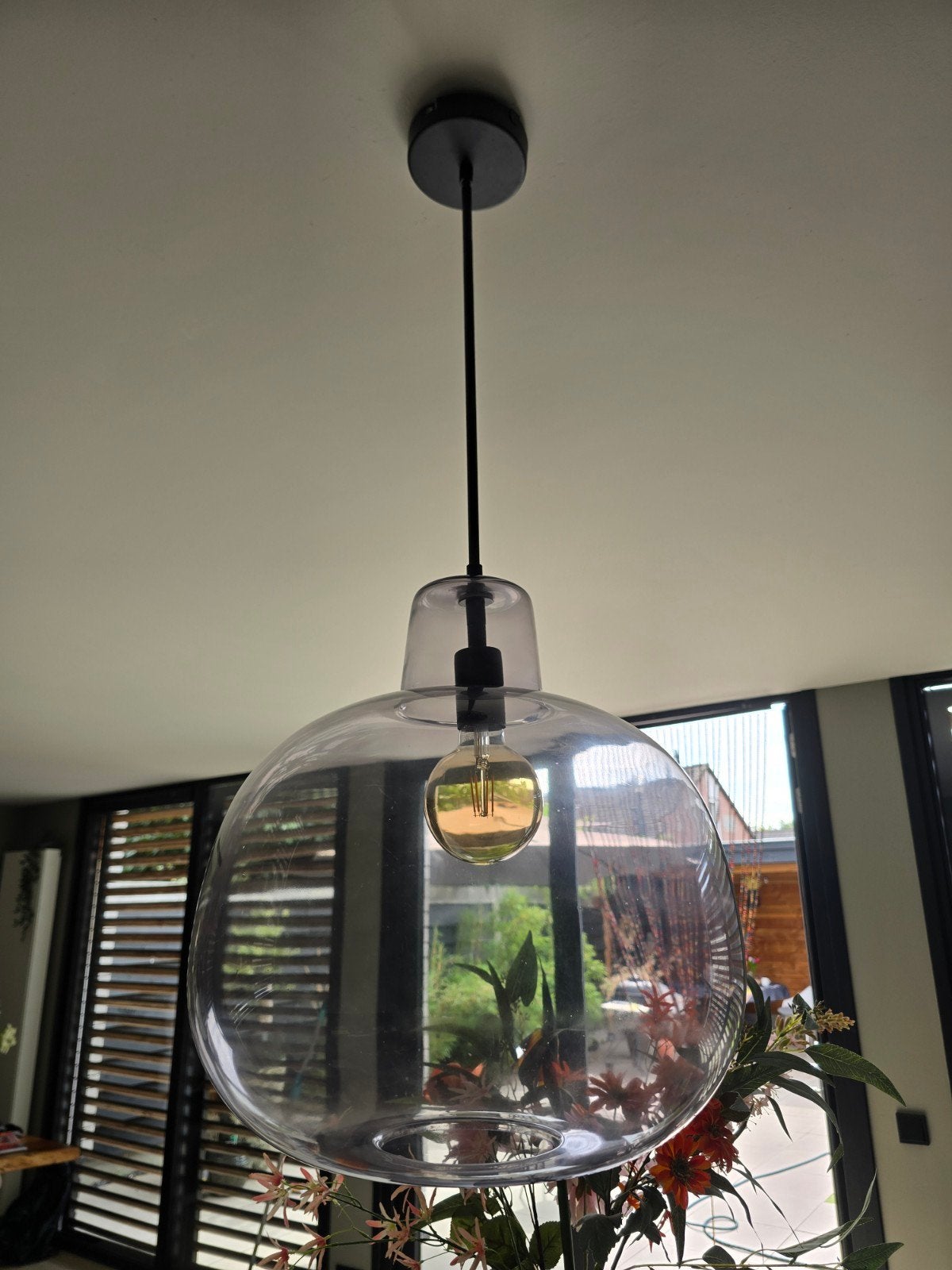 Moderne hanglamp met smokey glas - 90 cm lang, Huis en Inrichting, Lampen | Hanglampen, Ophalen, E27 (groot), Zo goed als nieuw