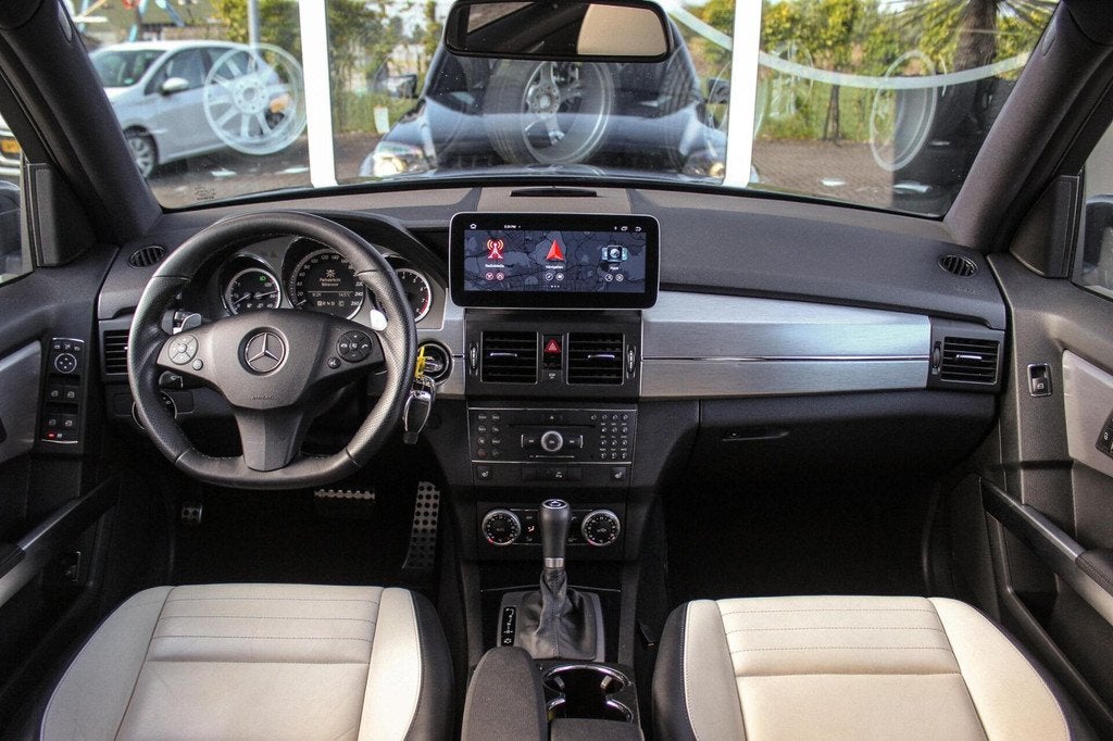 Mercedes GLK-klasse 300 4-Matic First Edition | 231 pk | Aut, Auto's, Mercedes-Benz, Automaat, Gebruikt, Beige, 2000 kg