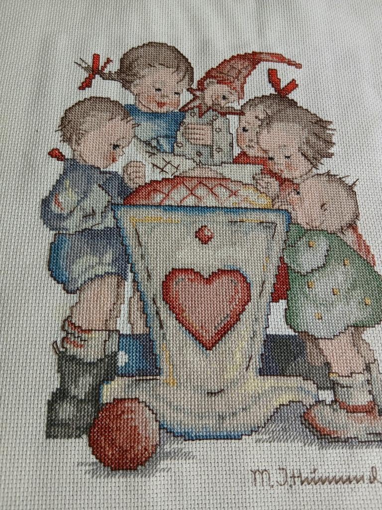 3 M.J. Hummel Borduurwerken, Hobby en Vrije tijd, Borduren en Borduurmachines, Ophalen of Verzenden, Zo goed als nieuw, Handborduren