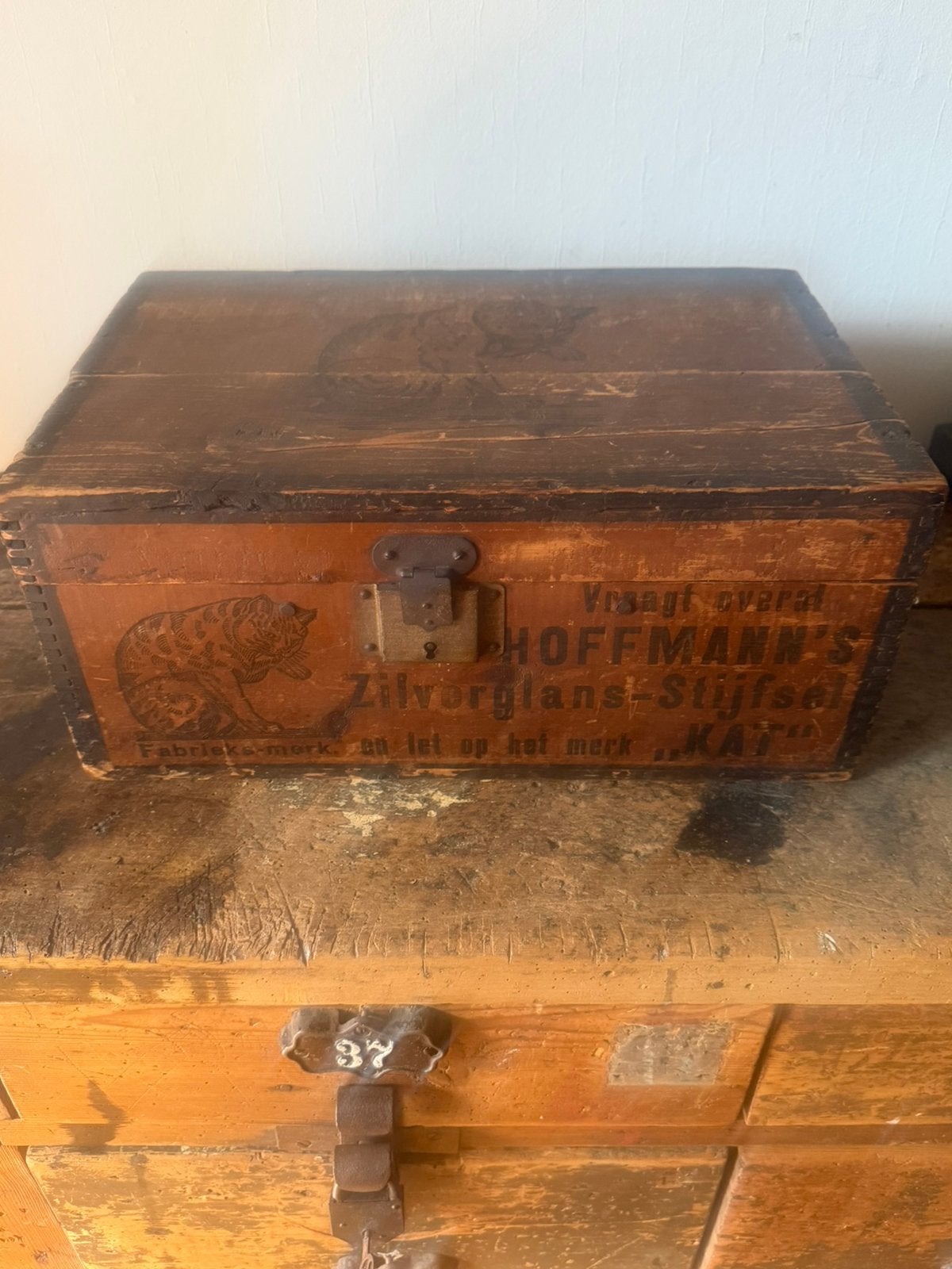 Antieke houten kist met leuke reclame erop 1900-1930, Ophalen of Verzenden, Zo goed als nieuw, 50 tot 100 cm, Minder dan 50 cm