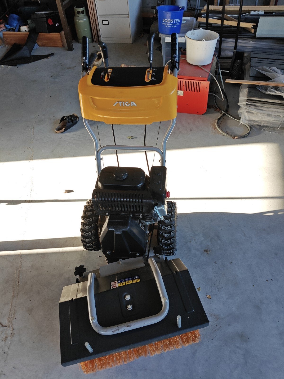 Stiga SWS 600 G veegmachine - Zo goed als nieuw, Tuin en Terras, Ophalen, Zo goed als nieuw, Stiga