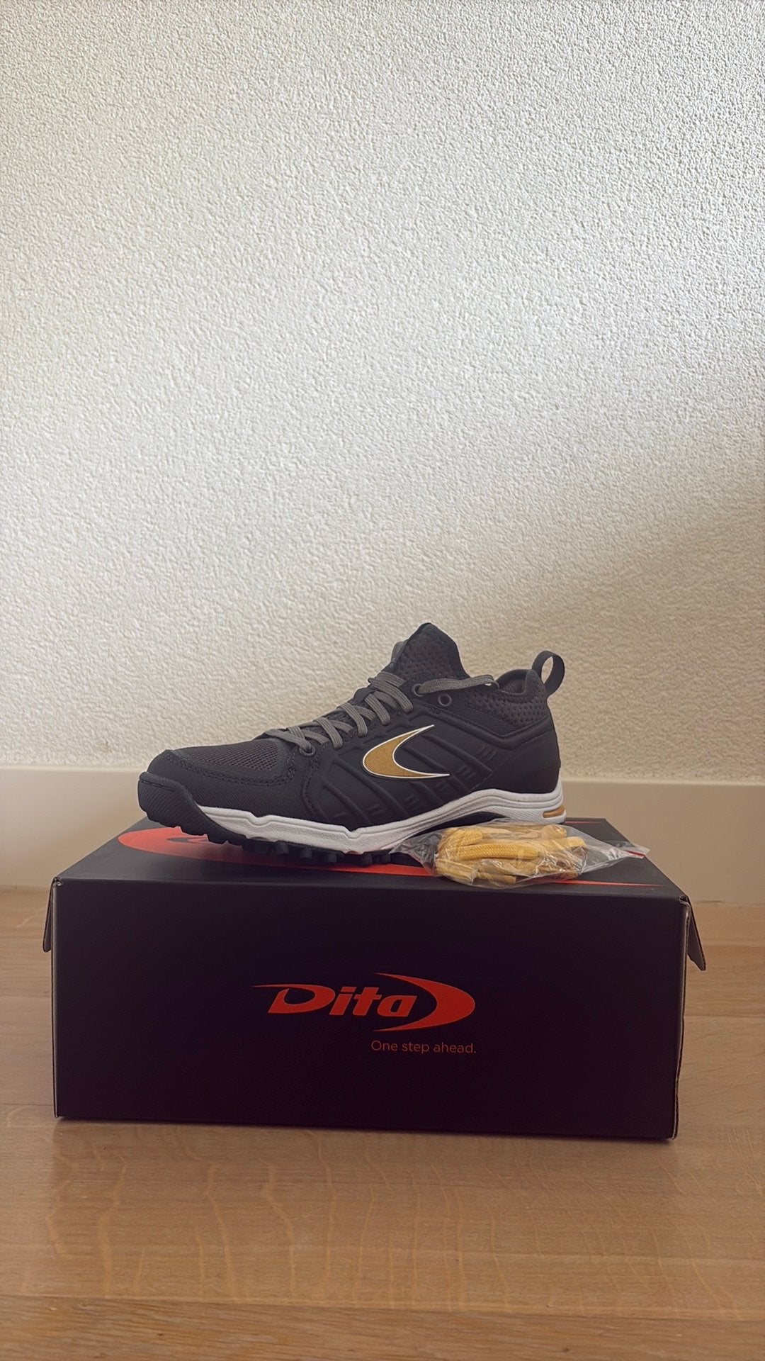 Dita hockeyschoenen, Ophalen of Verzenden, Nieuw, Schoenen