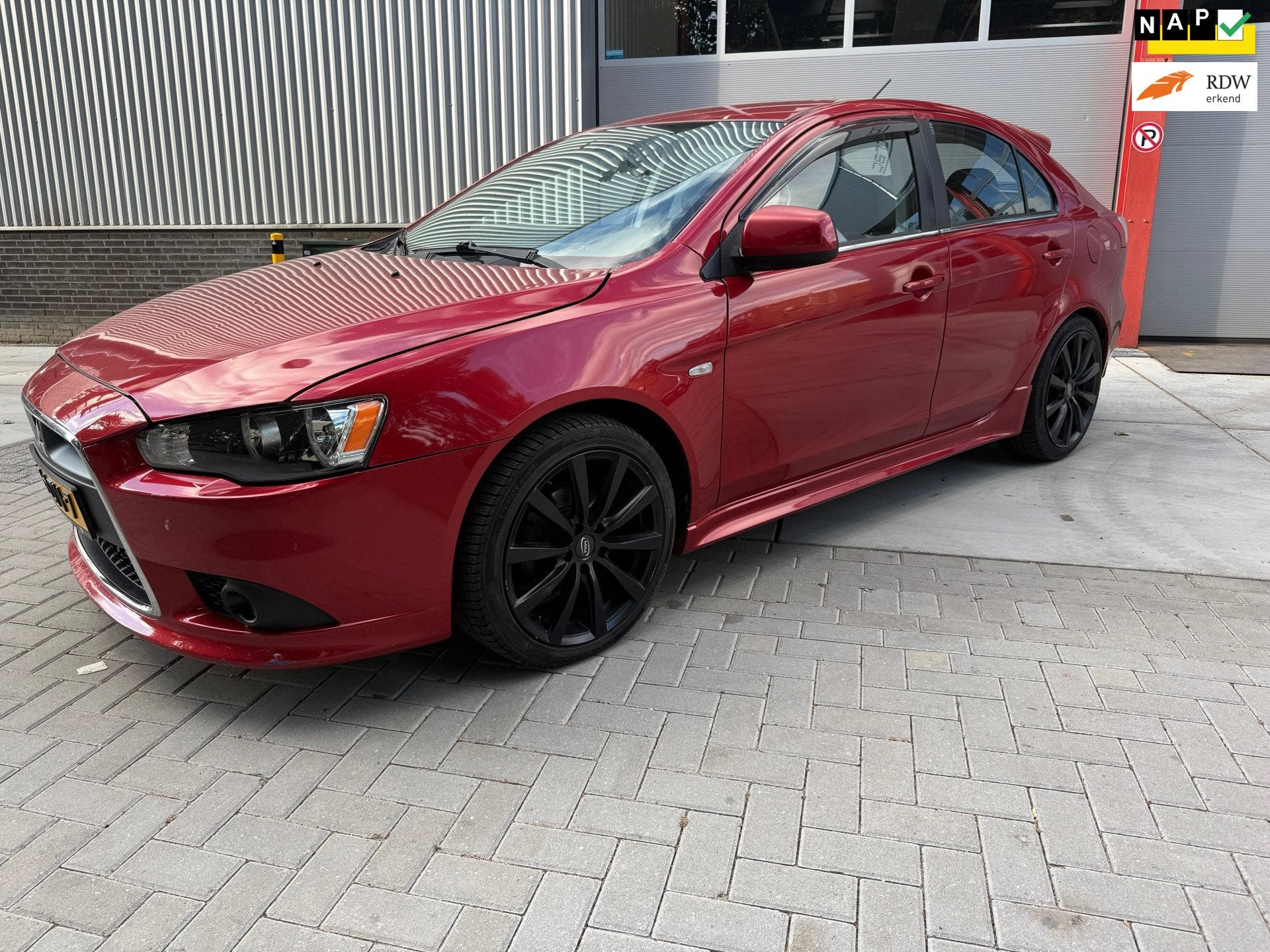 Mitsubishi Lancer Sportback 1.8 Intense LPG G3, Auto's, Mitsubishi, 1374 kg, Origineel Nederlands, Bedrijf, Handgeschakeld