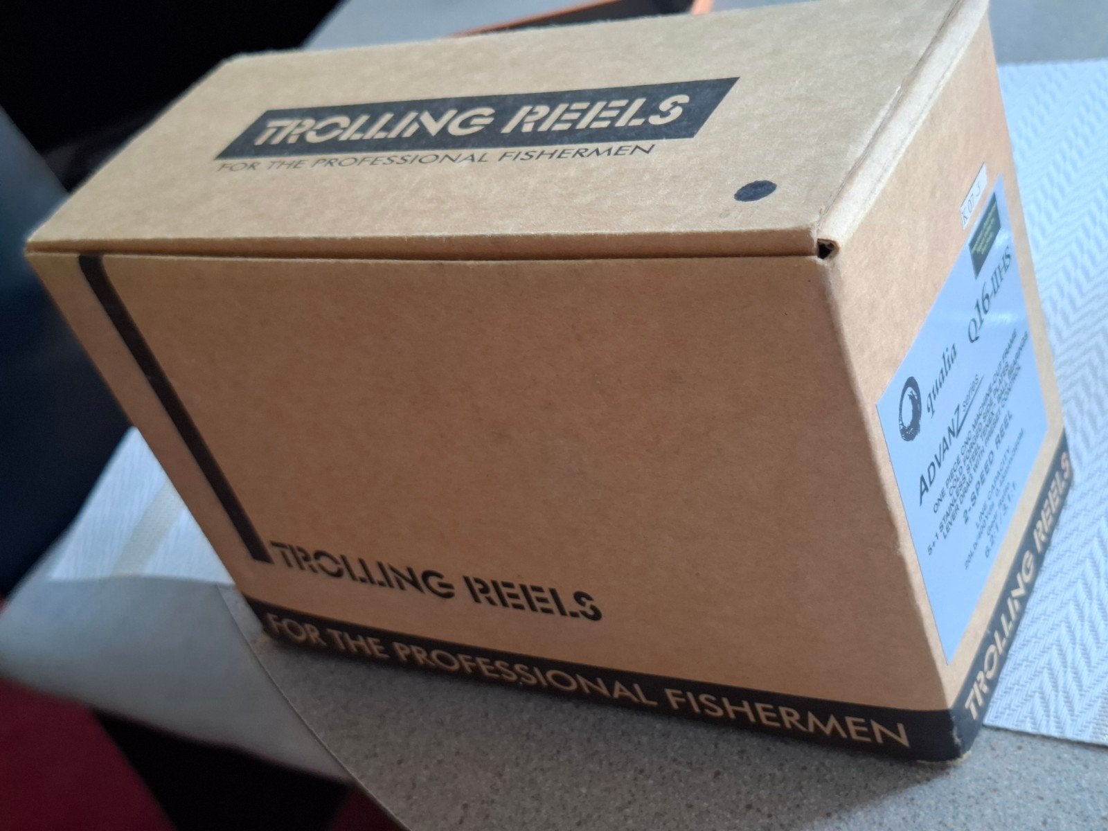 Qualia Advanz Q16-IIHS Trolling Reel - Nieuw in doos, Ophalen of Verzenden, Nieuw, Molen