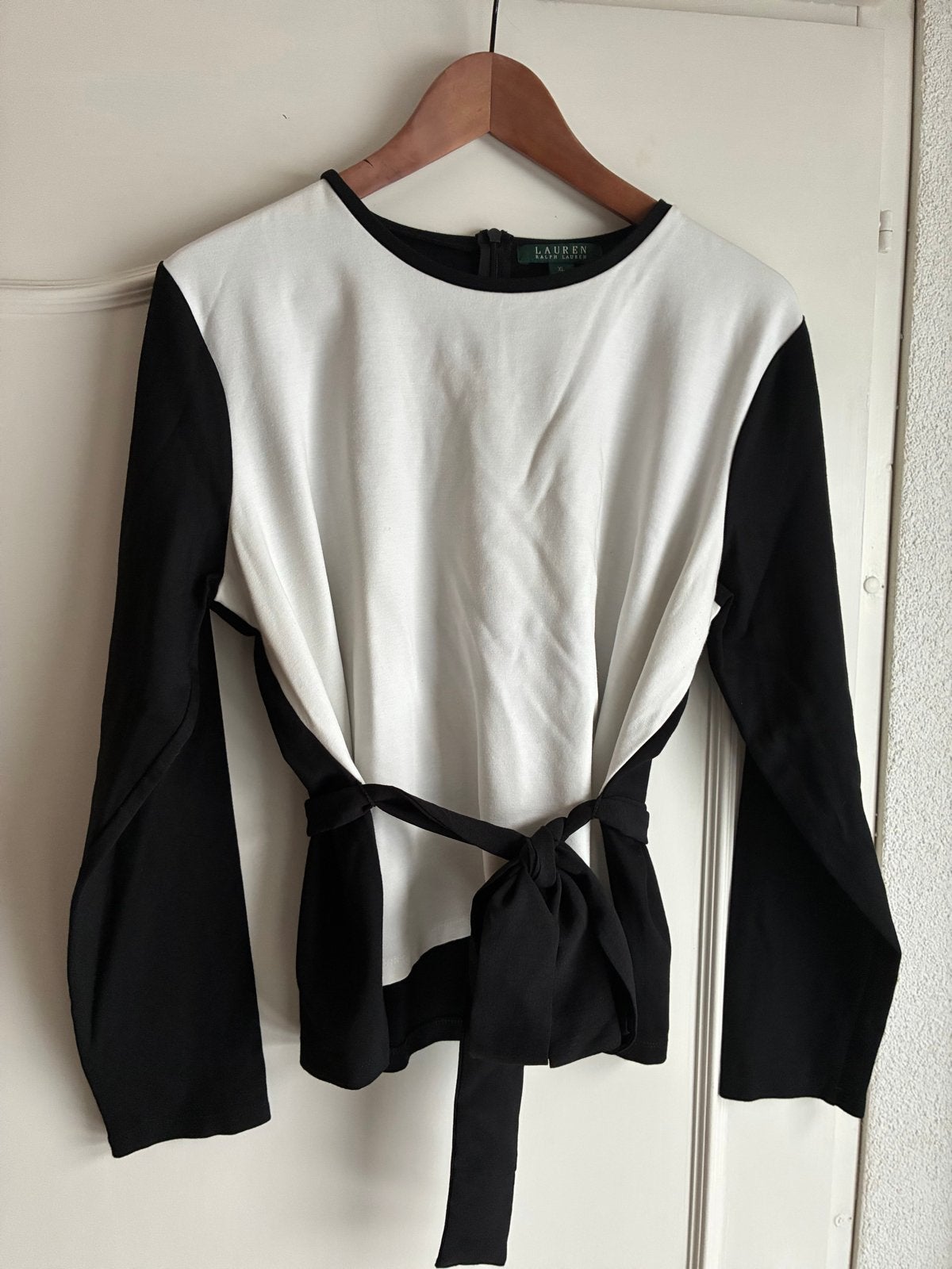 Lauren Ralph Lauren Top Zwart/Wit met Ceintuur (XL), Ophalen of Verzenden, Zo goed als nieuw, Maat 42/44 (L), Zwart