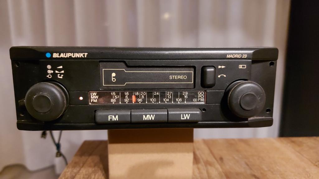 Vintage Blaupunkt autoradio cassette Madrid 23 goed werkend, Auto diversen, Autoradio's, Ophalen of Verzenden