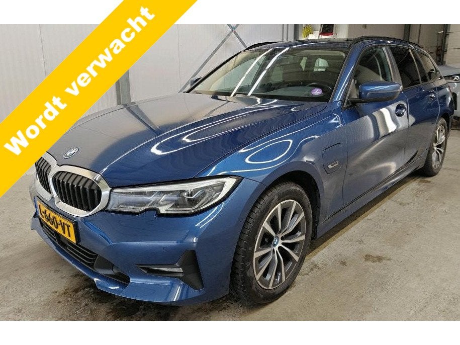 BMW 3 Serie Touring 320e 204 pk Business Edition Plus Trekha, Auto's, BMW, 1998 cc, Euro 6, 4 cilinders, Met garantie (alle)