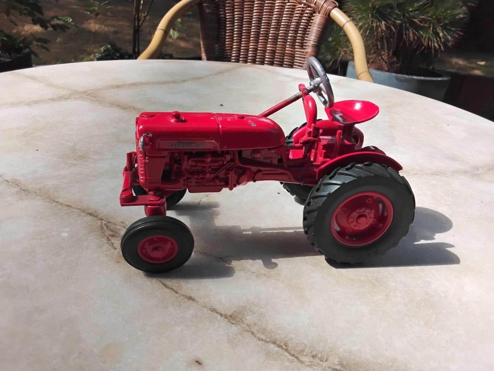 Mc Cormick Farmall Cub Vintage tractor Ertl, Ophalen of Verzenden, Gebruikt, Groter dan 1:32, Overige merken