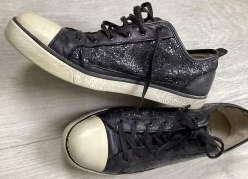 Zwarte schoenen maat 42 van UGG, UGG, Zwart, Ophalen of Verzenden, Sneakers of Gympen