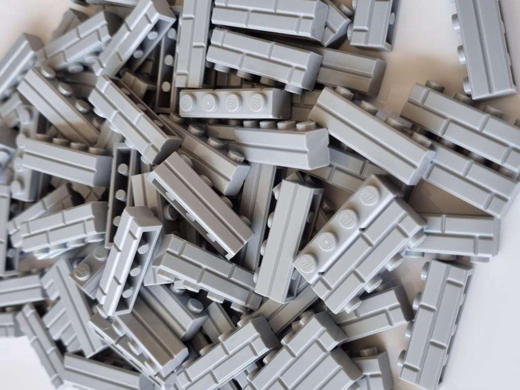 100 nieuwe lego 15533 metselstenen 1x4 licht grijs / lbg, Ophalen, Overige thema's, Lego, Nieuw