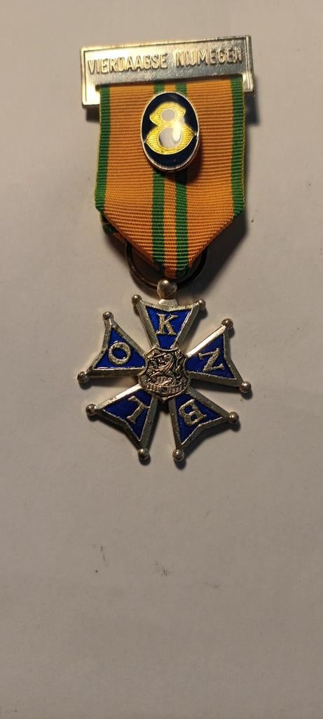 Vierdaagse Nijmegen Medaille met Kruisje, Verzamelen, Ophalen of Verzenden, Gebruikt