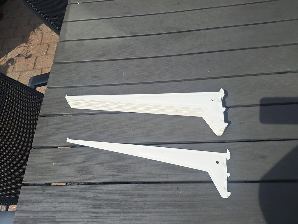 Witte plankdragers  (20 stuks) en  wandrails (2 mtr) wit, Ophalen, Gebruikt