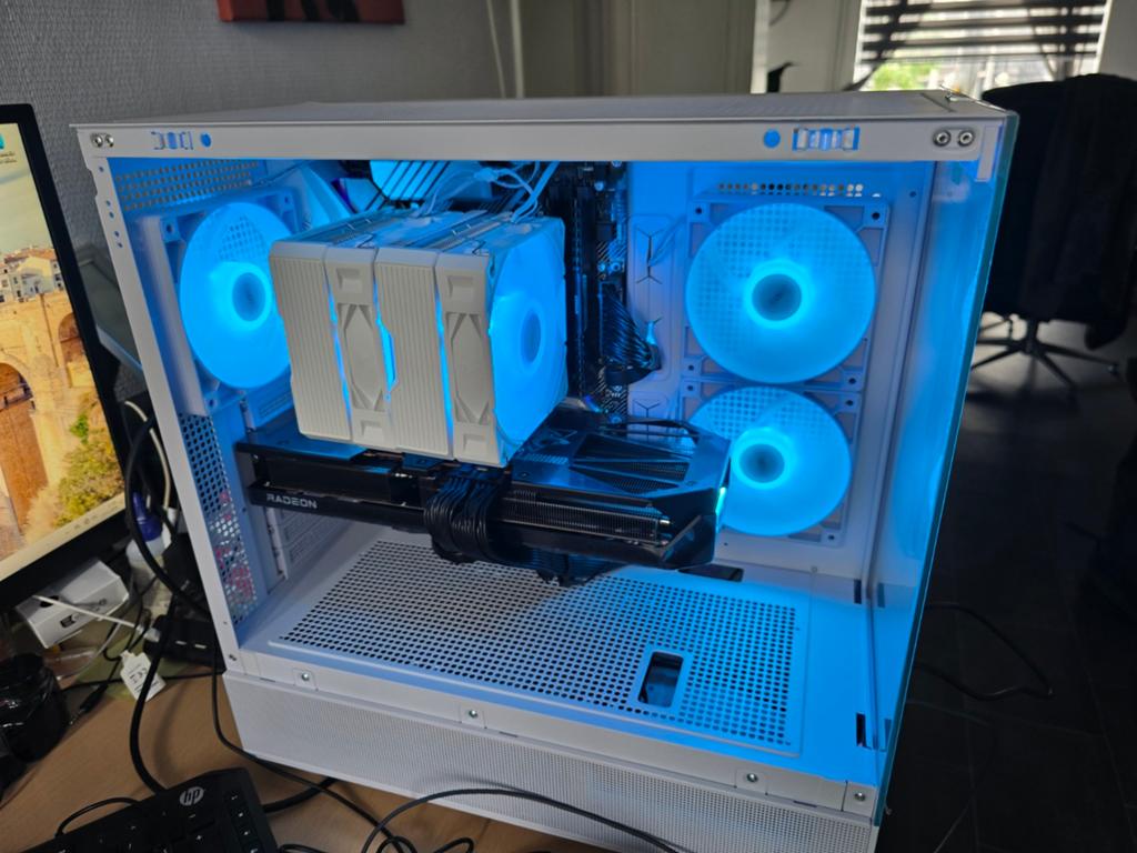 Gaming pc RX 9070XT + garantie op meerdere onderdelen, Ophalen of Verzenden, Zo goed als nieuw, Gaming, SSD