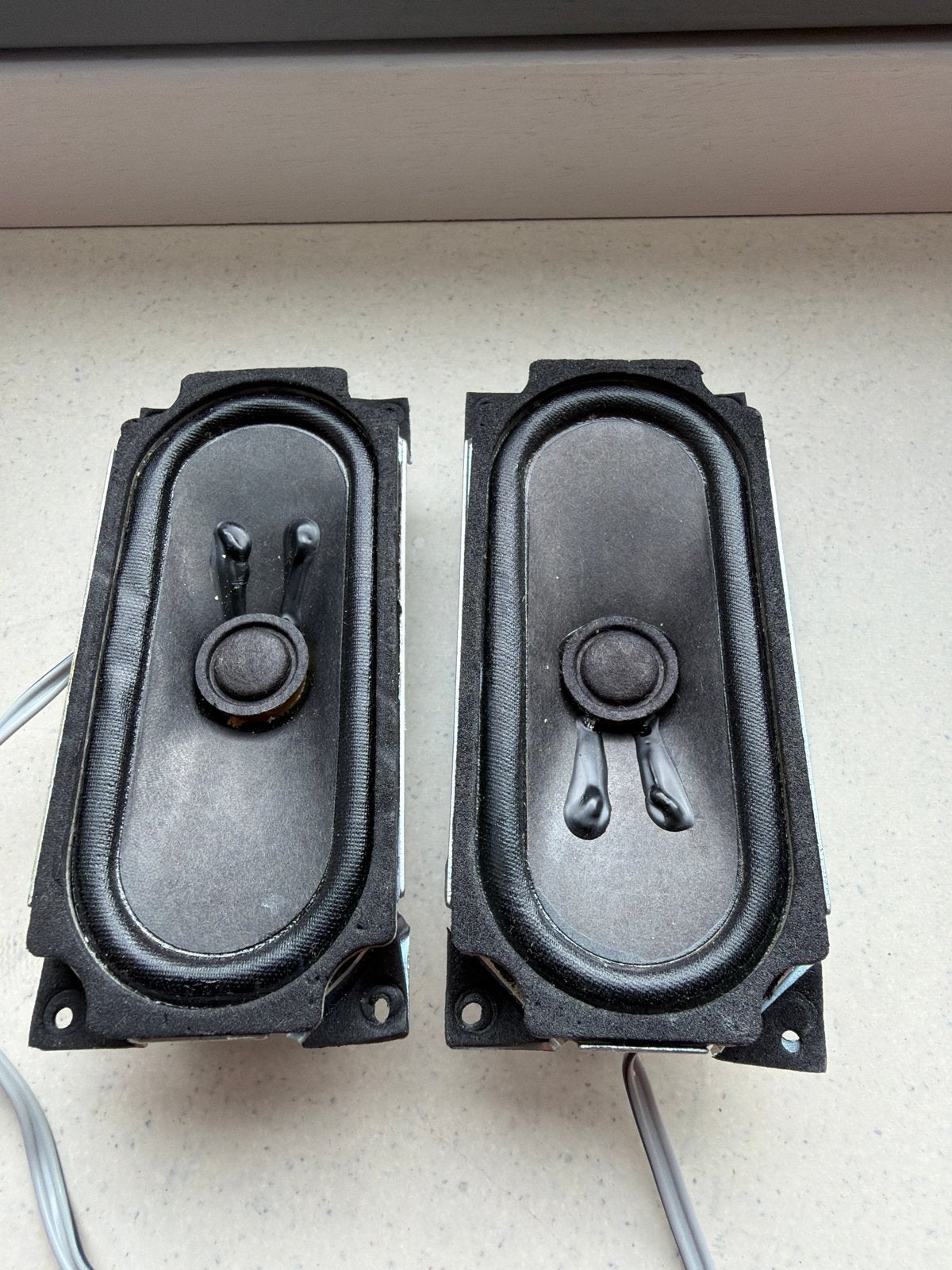 Twee kleine speakers, 5W, Ophalen of Verzenden, Gebruikt