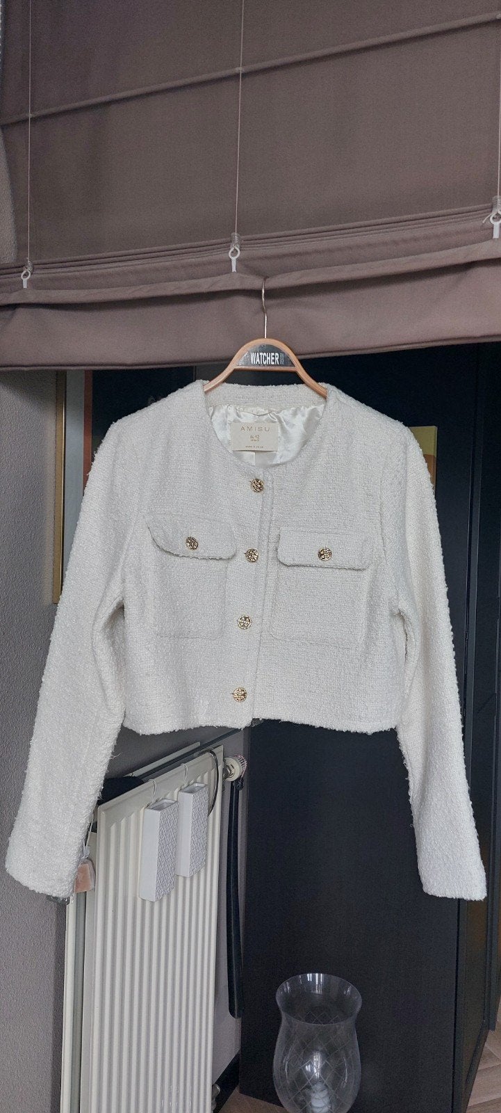Bouclé hasje van Amisu. Crème. Maat 40/42., Beige, Maat 42/44 (L), Nieuw, Ophalen of Verzenden