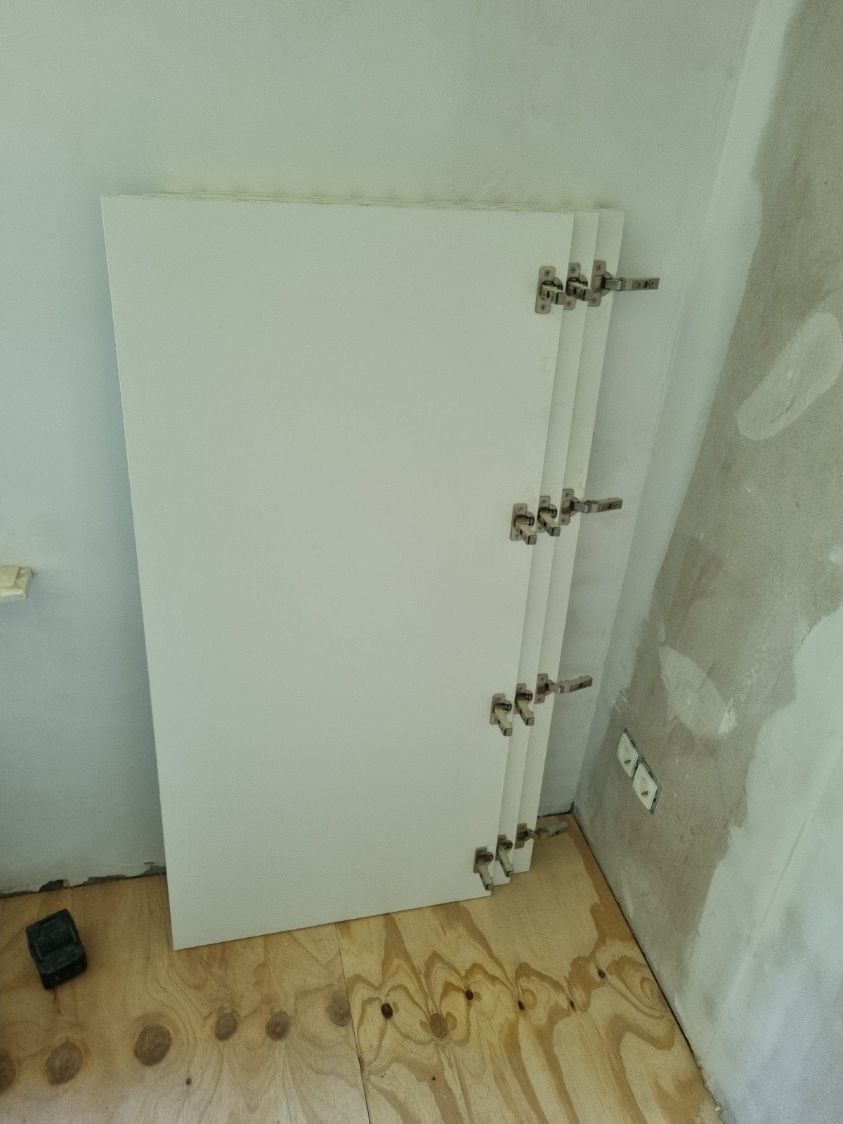 4 nieuwe keukenkast deuren 59,6 x 125 cm 18mm dik wit, Doe-het-zelf en Verbouw, Deuren en Horren, Minder dan 80 cm, Binnendeur