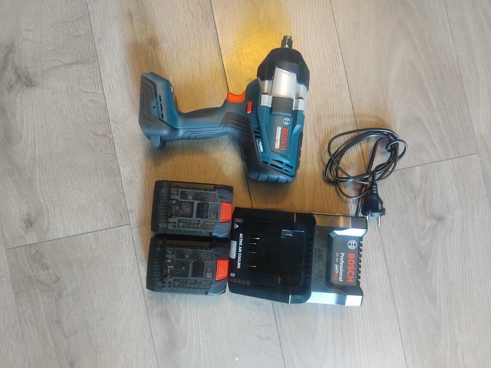Bosch GDS 18V-1000 Accu Slagmoersleutel met 2x 4.0Ah Accu, Variabele snelheid, Overige typen, Ophalen of Verzenden, Gebruikt