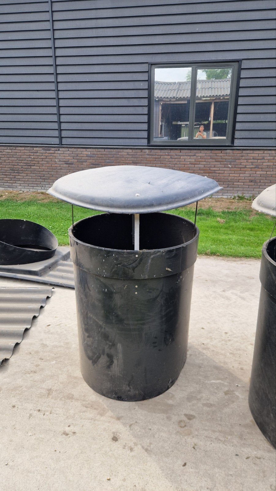 2x Dakdoorvoer voor Golfplaten Dak - Ø 84cm, H 134cm, Ophalen