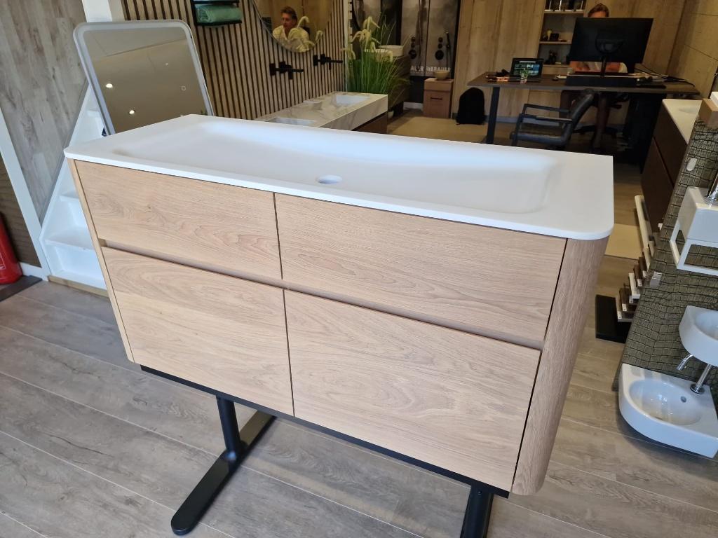 Foto 5 van Son 120cm Massief Eiken Houten Badmeubel wastafel ronde hoek