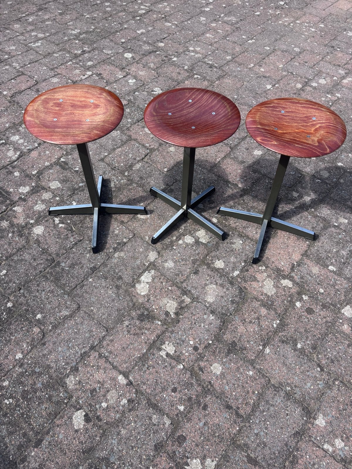 3 oude vintage schoolkrukken, Ophalen, Gebruikt, Hout