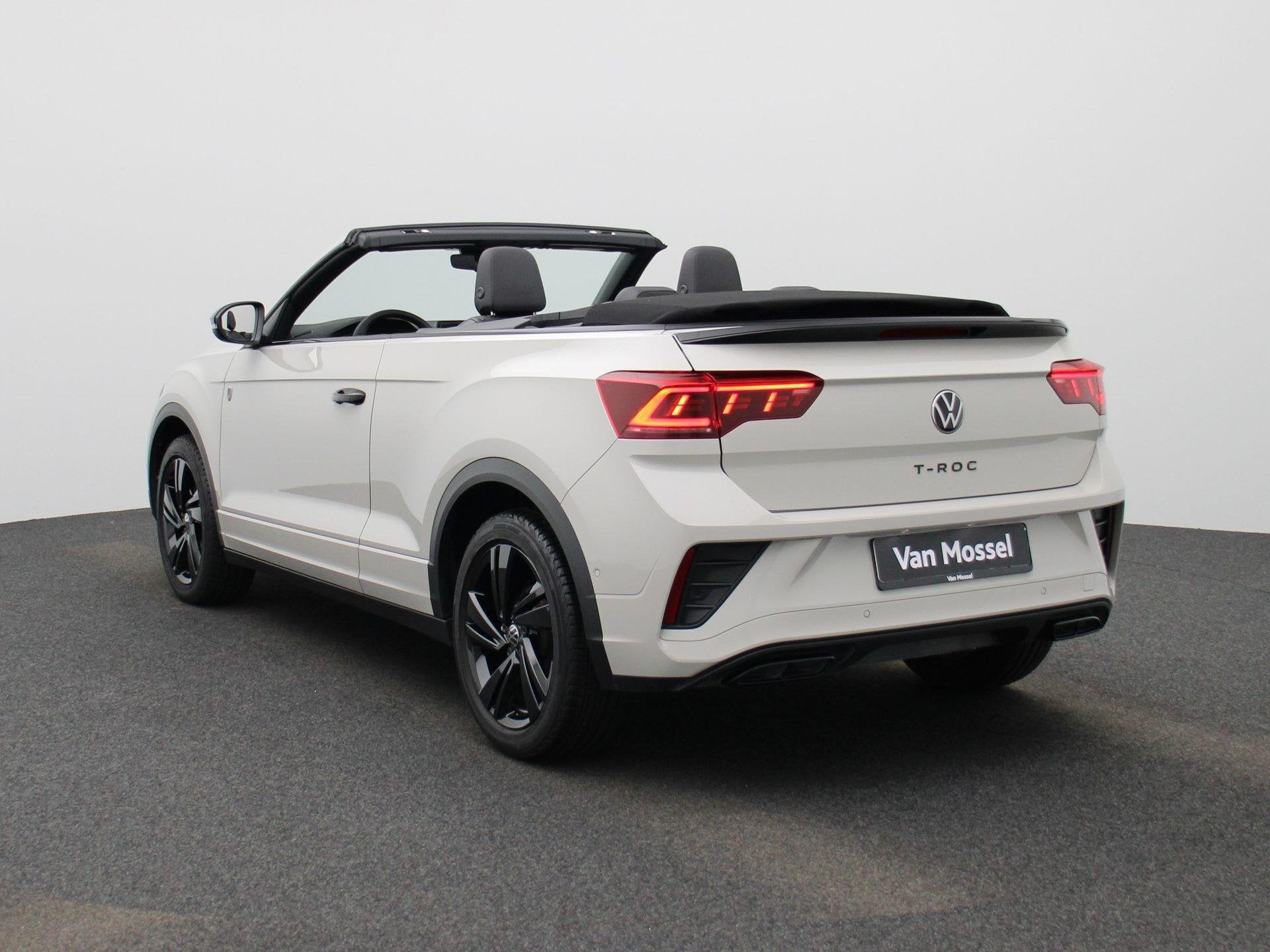 Volkswagen T-Roc Cabrio 1.5 TSI R-Line 150 PK| Trekhaak Afne, Auto's, 12 maanden, 4 cilinders, 4 stoelen, 1446 kg