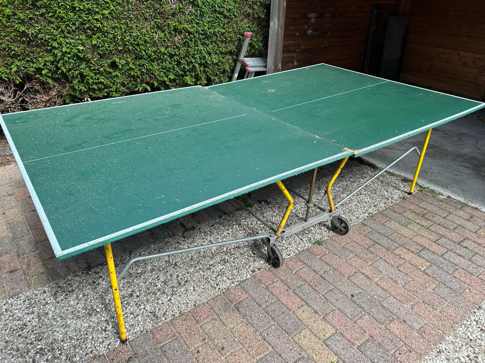 Tafeltennistafel inklapbaar incl net, batjes en ballen, Ophalen, Gebruikt, Tafel Outdoor, Verrijdbaar