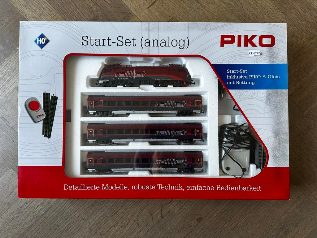 Piko modeltrein starterset H0, Hobby en Vrije tijd, Modeltreinen | H0, Zo goed als nieuw, Gelijkstroom, Locomotief, Piko