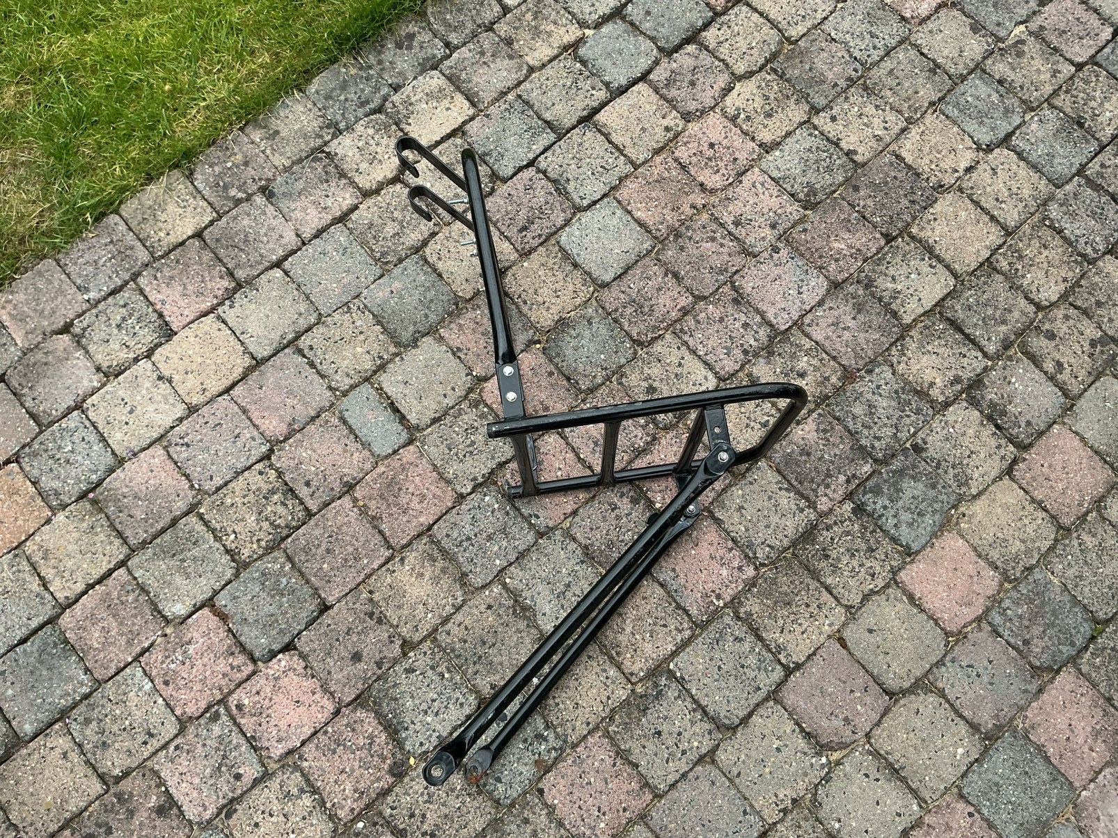 Bagagedrager. Voorzijde fiets, Ophalen, Zo goed als nieuw