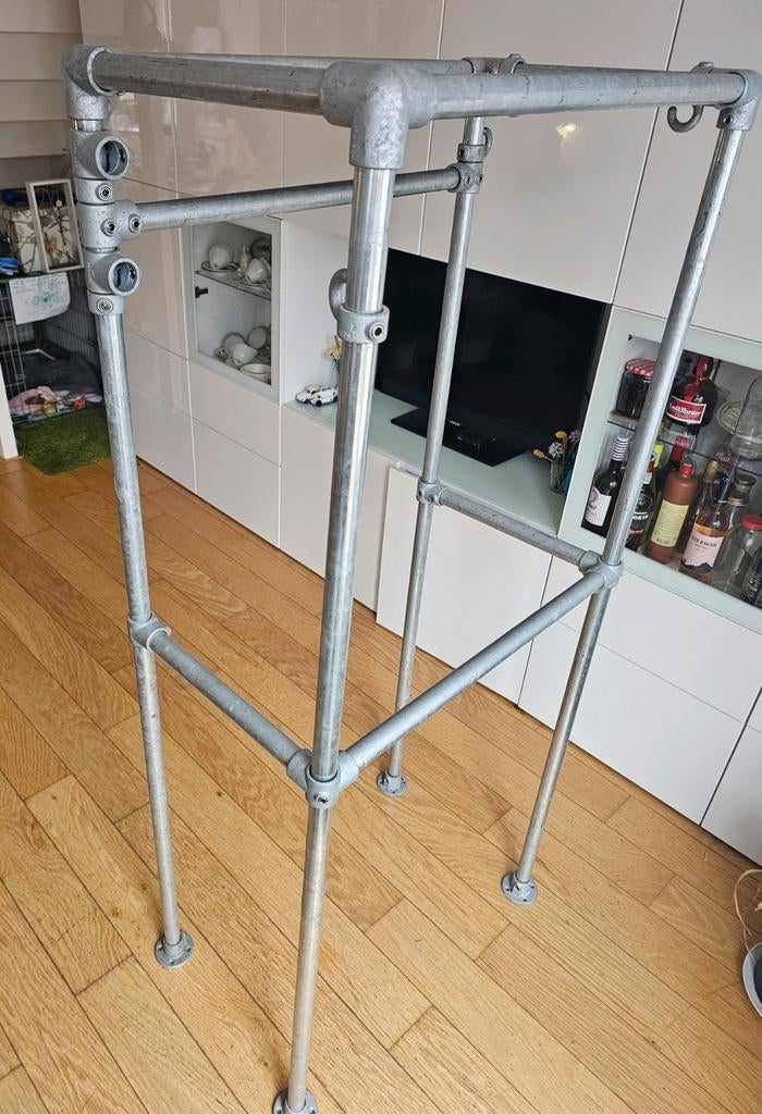 Kapstok / garderobe van steigerpijp, Ophalen, Metaal, Wandkapstok, 150 tot 200 cm