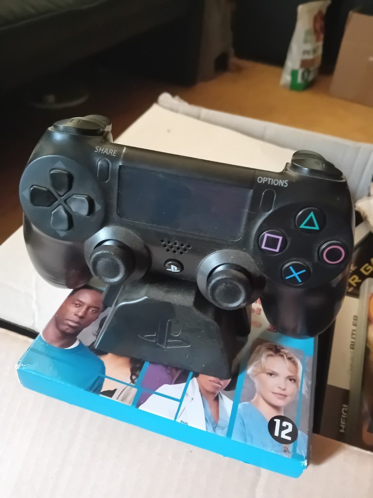 PS4 Controller met wekker klok- Zwart, Ophalen of Verzenden, Zo goed als nieuw, Controller, PlayStation 4